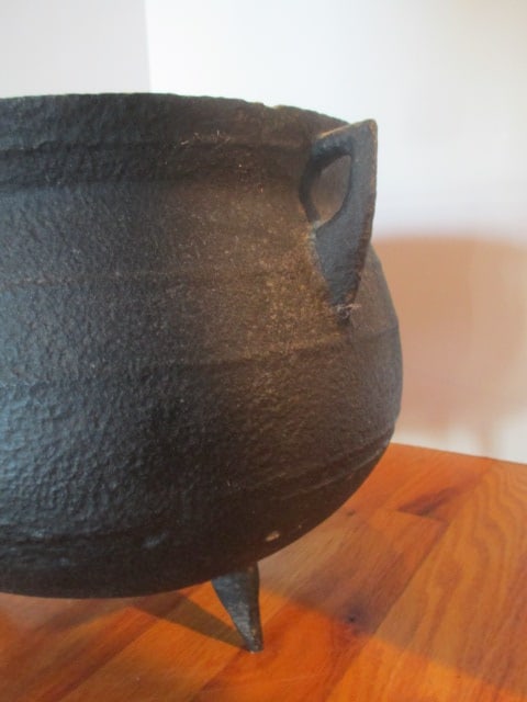 Vintage Cast Iron Caldron - 3