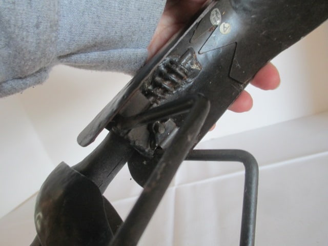 Two Bobble Head Metal Art Blood Hounds - 9