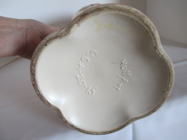 Vintage Hull Art Magnolia Double Handle Yellow Vase - 7