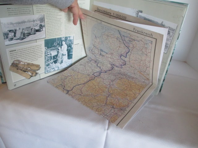 World War II Years 1944 and 1945 Interactive Books in Cardboard Sleeves - 8