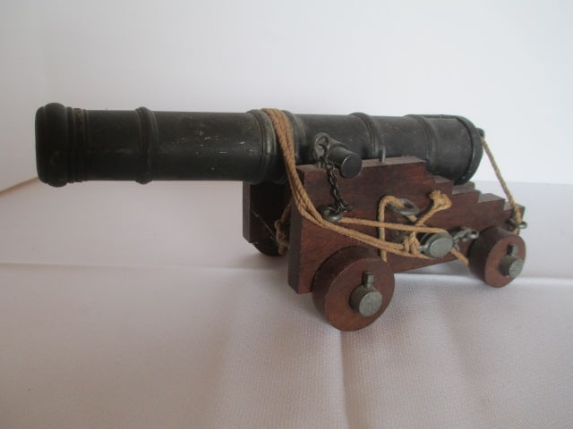 Miniature Replica Model Cannon (1 of 7)