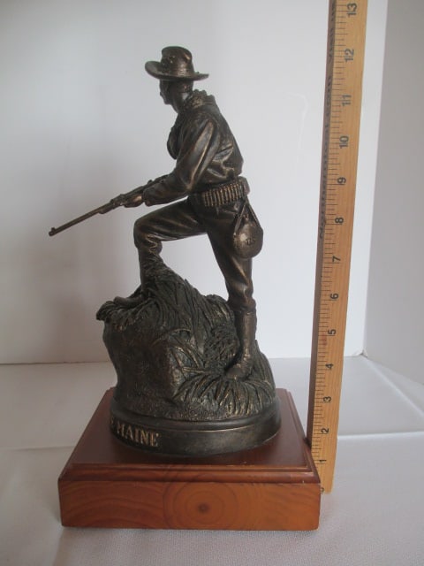Limited Edition 2005 NRA Sponsor "The Rough Rider" Statue in Original Box - 6