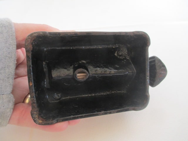 Vintage Cast Iron Woodpecker Toothpick Holder - 4