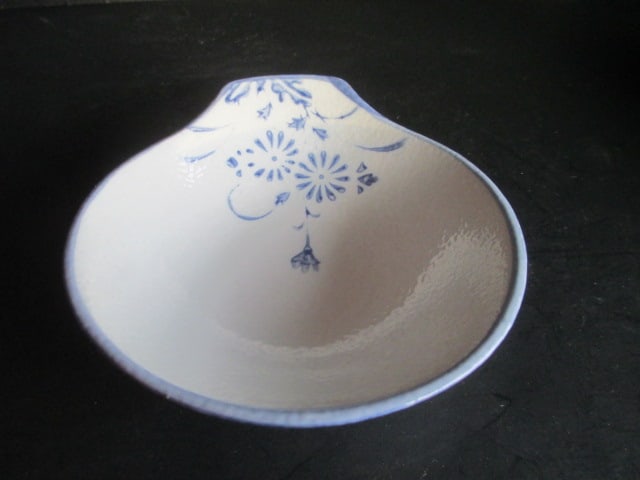 Chinese Porcelain Rice Bowls, Spoon, Teacups and Chop Sticks - 8