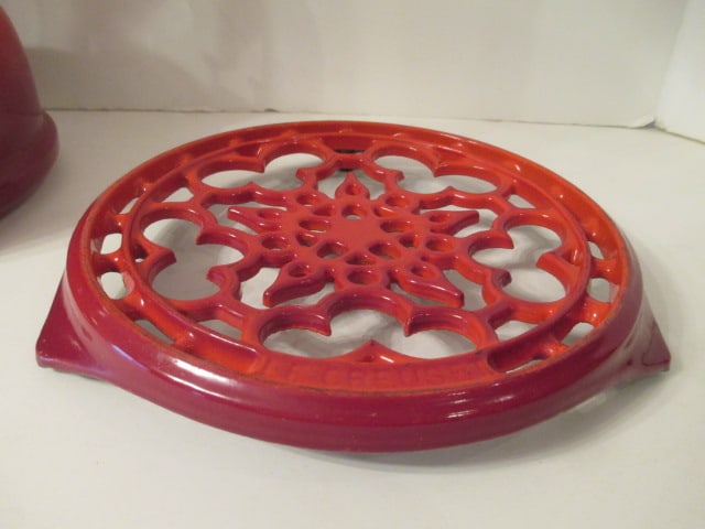 Le Creuset Cerise 1.7 Quart Kettle and Trivet - 2