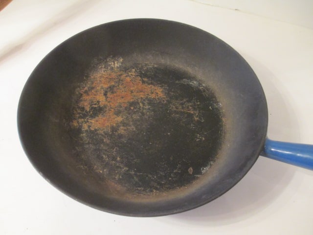 Le Creuset Enamel over Cast Iron Skillets and Sauce Pan with Wood Handles - 9