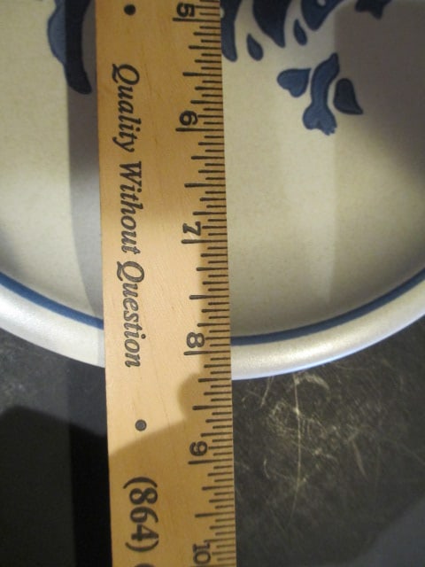 Pfaltzgraff Yorktowne Holiday Luncheon Plates - 4