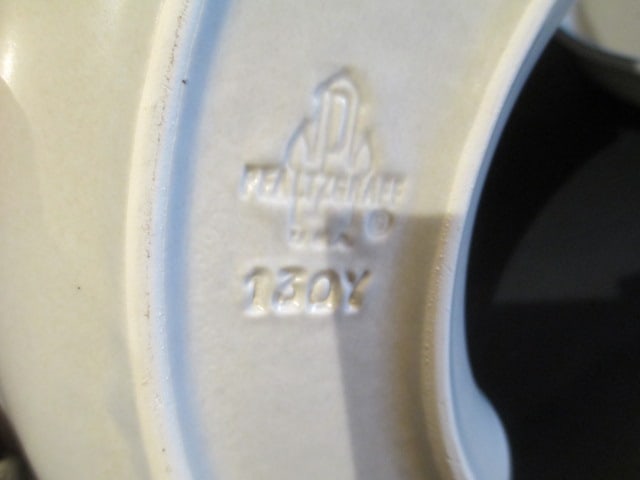 Pfaltzgraff Yorktowne Apple Shaped Baker, Two Apple Shaped Bowls and 4 Piece - 12