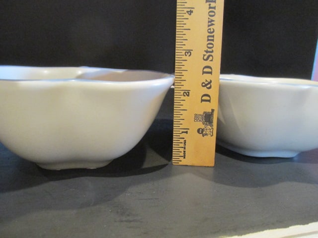 Pfaltzgraff Yorktowne Apple Shaped Baker, Two Apple Shaped Bowls and 4 Piece - 8