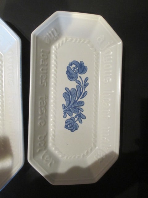Pfaltzgraff Yorktowne Oval Deviled Egg Plate, Bread Tray with Decal and Bread Tray w/o Decal - 5