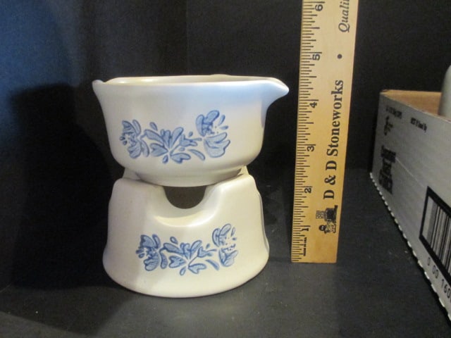 Pfaltzgraff Yorktowne Gravy Boat & Underplate, Creamer, Lidded Sugar Bowl, Shakers, - 4