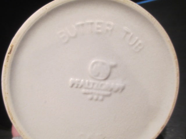 Pfaltzgraff Yorktowne Butter Tub with Lid and Butter Dish - 5