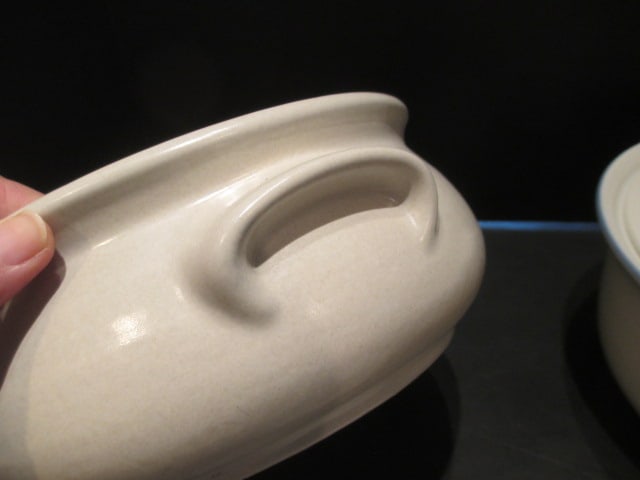 Pfaltzgraff Yorktowne Covered Casserole and Covered Vegetable Bowl - 4