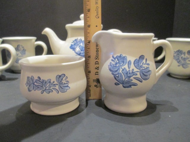 Pfaltzgraff Yorktowne Teapot, Creamer, Sugar Bowl and Four Mugs - 2