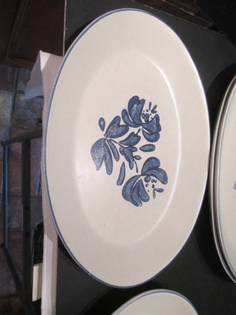 Pfaltzgraff Yorktowne 14" and 16" Oval Serving Platters - 2