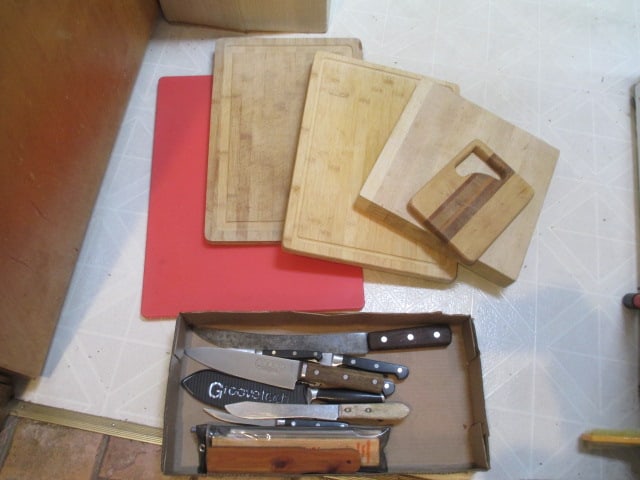 Grouping of Cutting Boards, Kitchen Knives and Sharpeners (1 of 6)