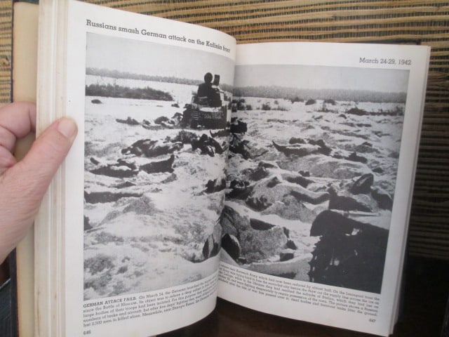 1944 "Pictorial History of the Second World War" Four Volume Leather Bound Set - 13