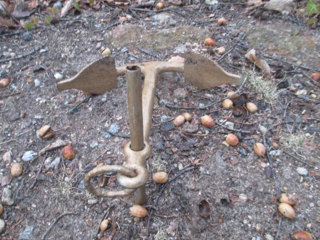 Painted Gold Boat Anchor - 3