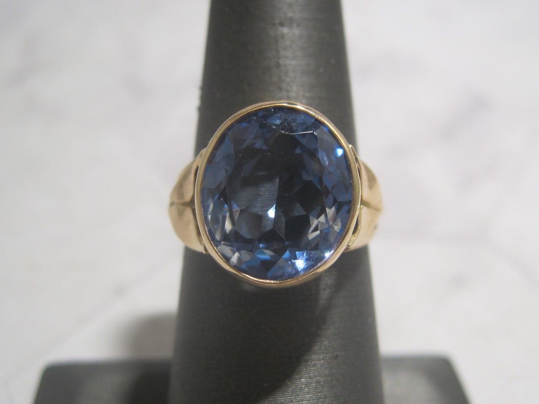 14k Gold Blue Topaz Ring (1 of 4)