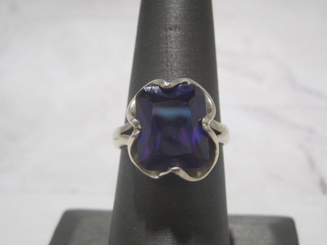 Sterling Silver Alexandrite Ring (1 of 4)