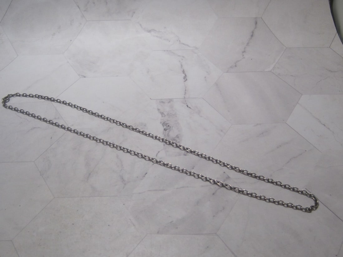 Sterling Silver Vintage Chain: Weighs 9 grams, 22" long, link style