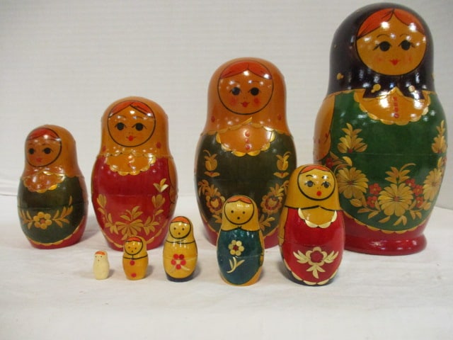 9 Piece Russian Nesting Doll Set (1 of 5)