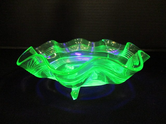 Green Uranium/Vaseline Glass Footed Dish (1 of 9)