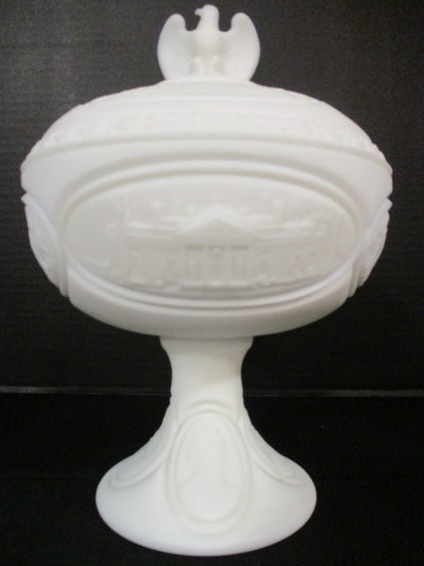 Fenton "The Thomas Jefferson Bowl" with Booklet: 10 1/2"h