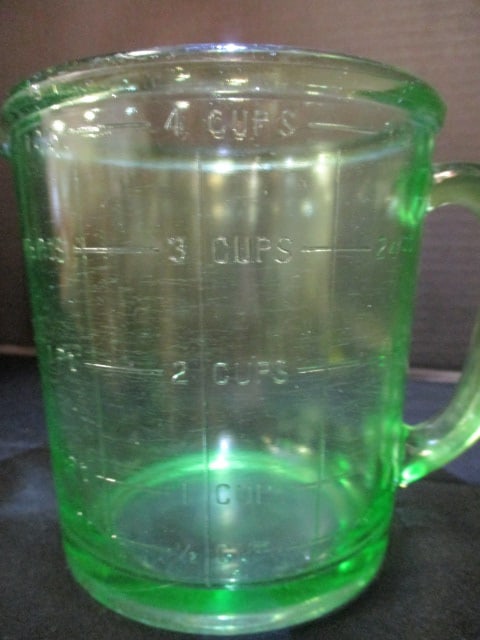 Hazel Atlas Green Uranium/Vaseline 4 Cup Measure Cup - 4