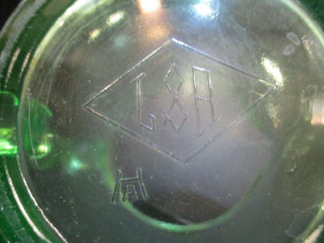 Hazel Atlas Green Uranium/Vaseline 4 Cup Measure Cup - 6