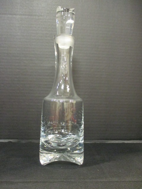Crystal Decanter (1 of 8)