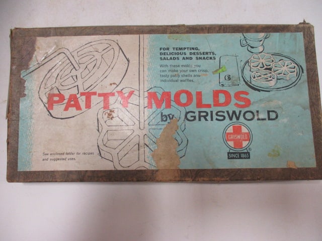 Vintage Griswold "Patty Molds" in Original Box: .