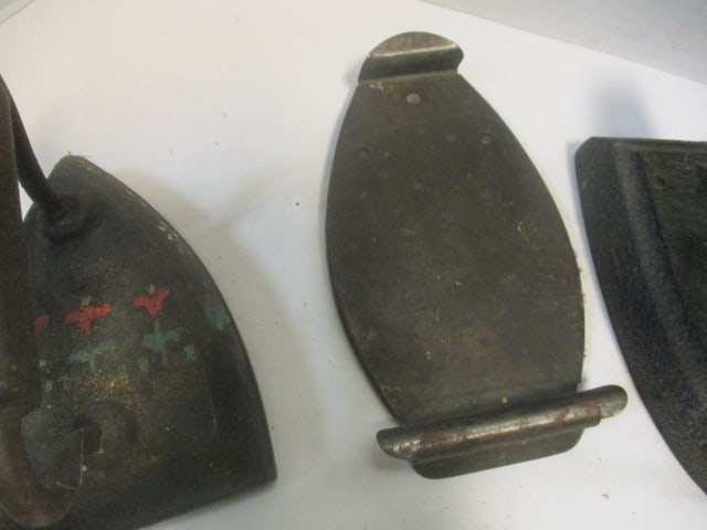 Cast Iron Sad Irons & 1 Plate - 7