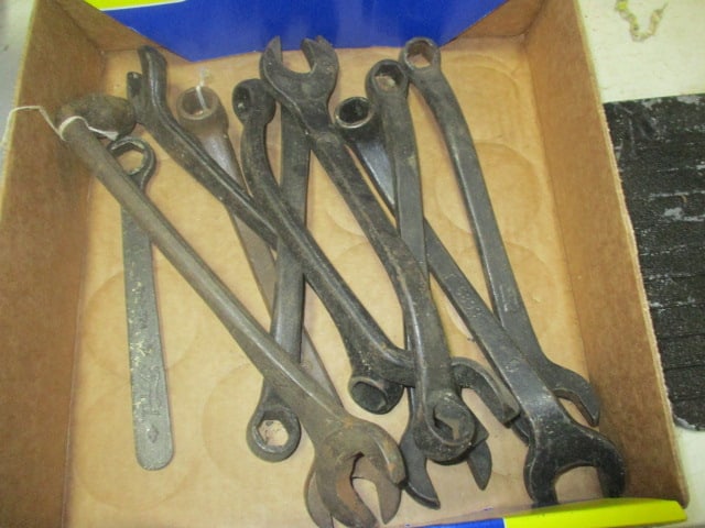 Ford Open End & Close End Wrenches (1 of 4)