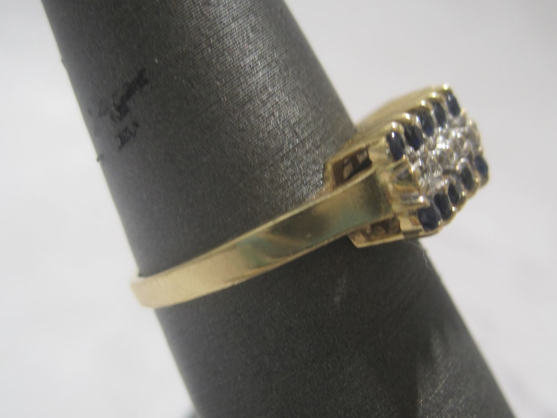 10k Gold Sapphire & Diamond Ring - 2