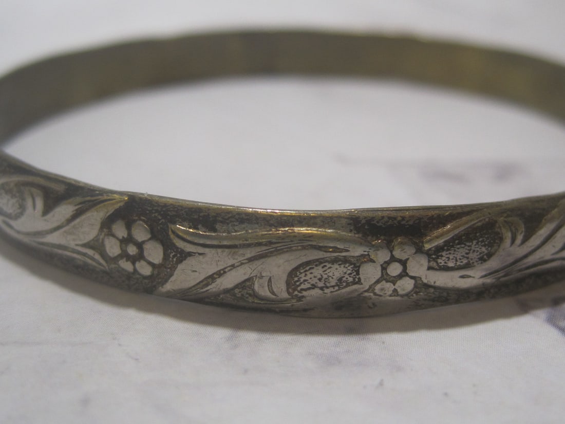 Mexican Silver Etched Bangle Bracelet - 2