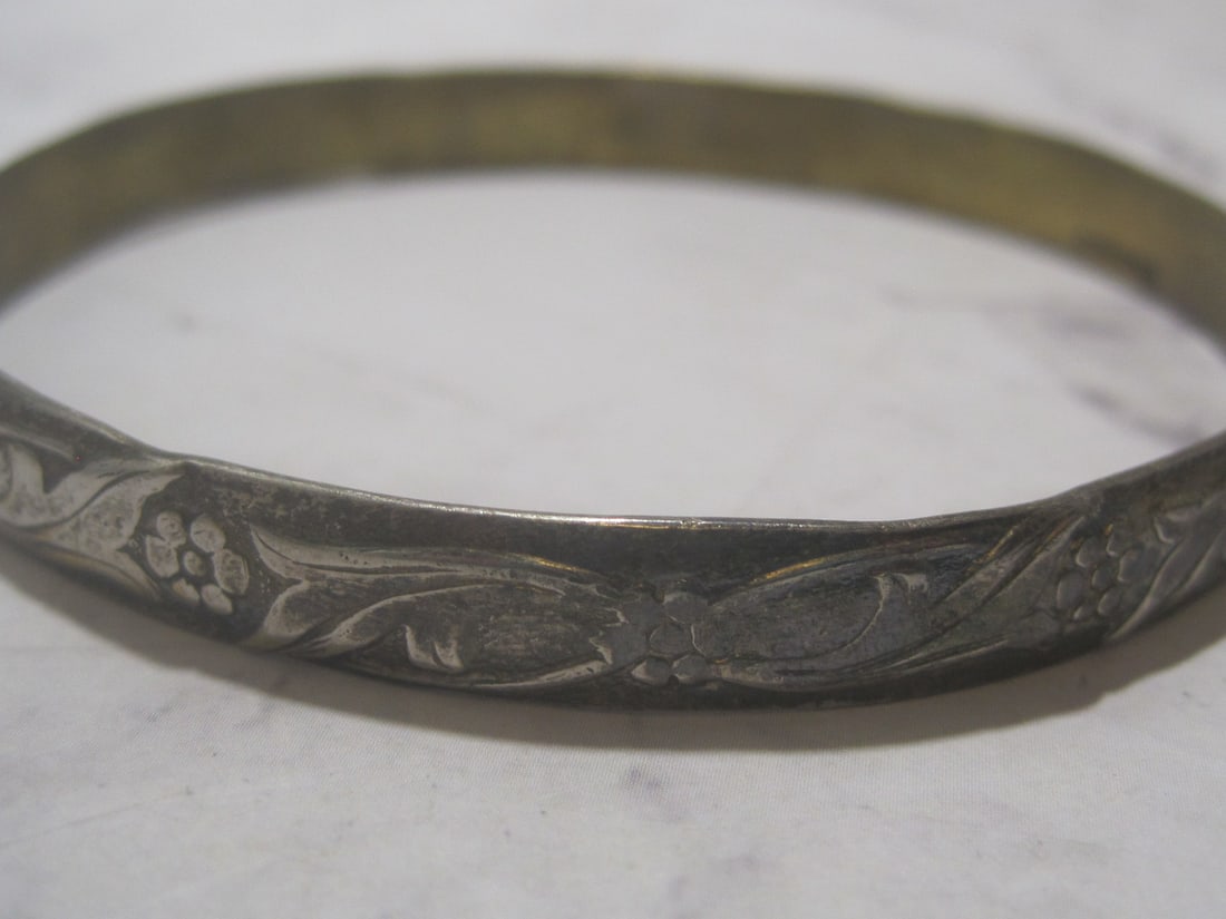 Mexican Silver Etched Bangle Bracelet - 3