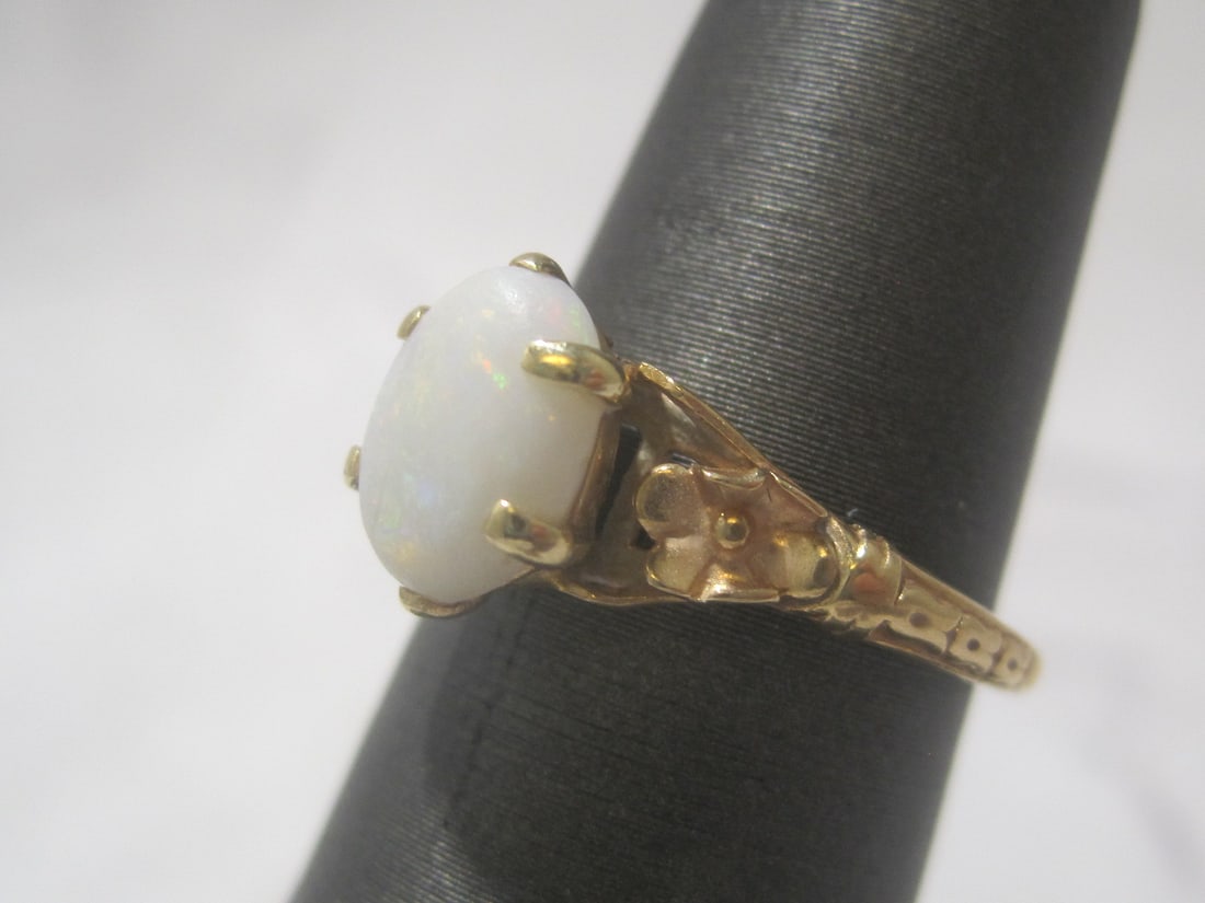 14k Gold Opal Ring - 4