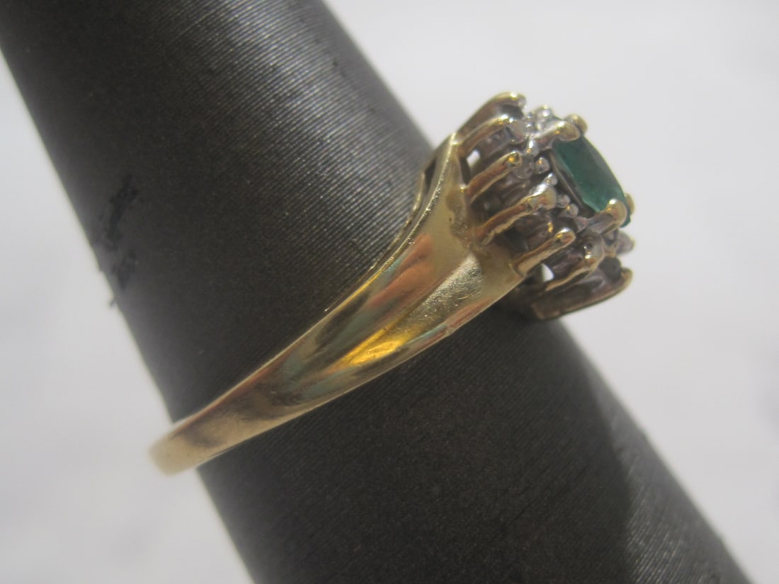 10k Gold Emerald & Diamond Ring - 3