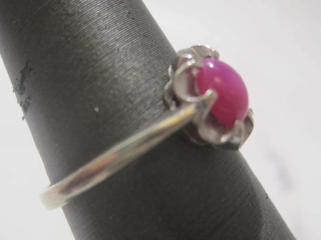 10k White Gold Star Ruby Ring - 4