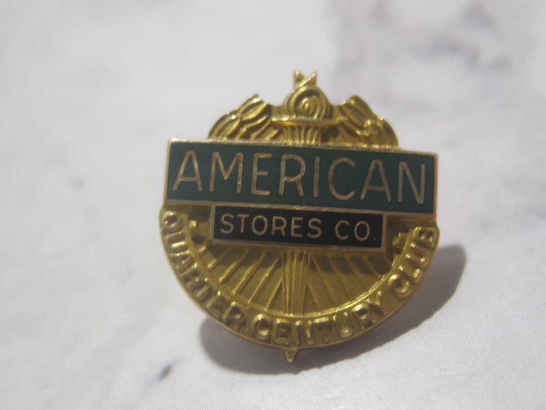 10k Gold American Stores Co. Quarter Century Club Lapel Pin (1 of 3)