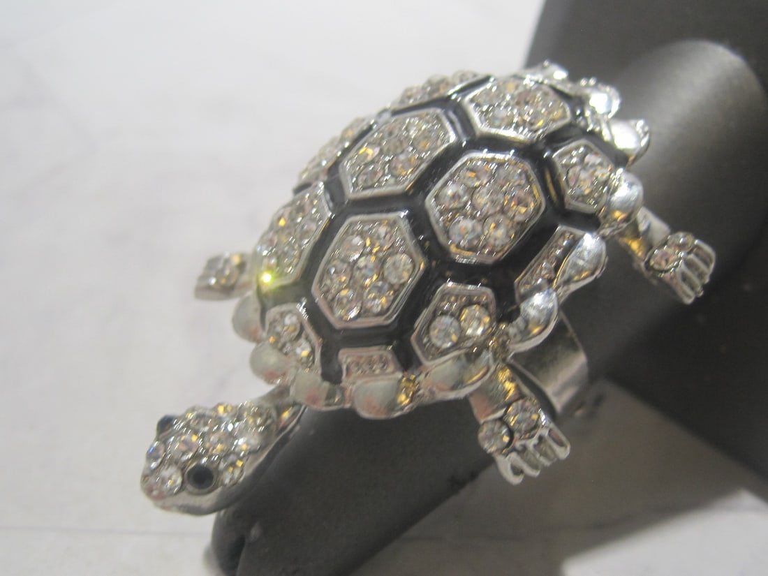 Silvertone Crystal Turtle Ring - 2