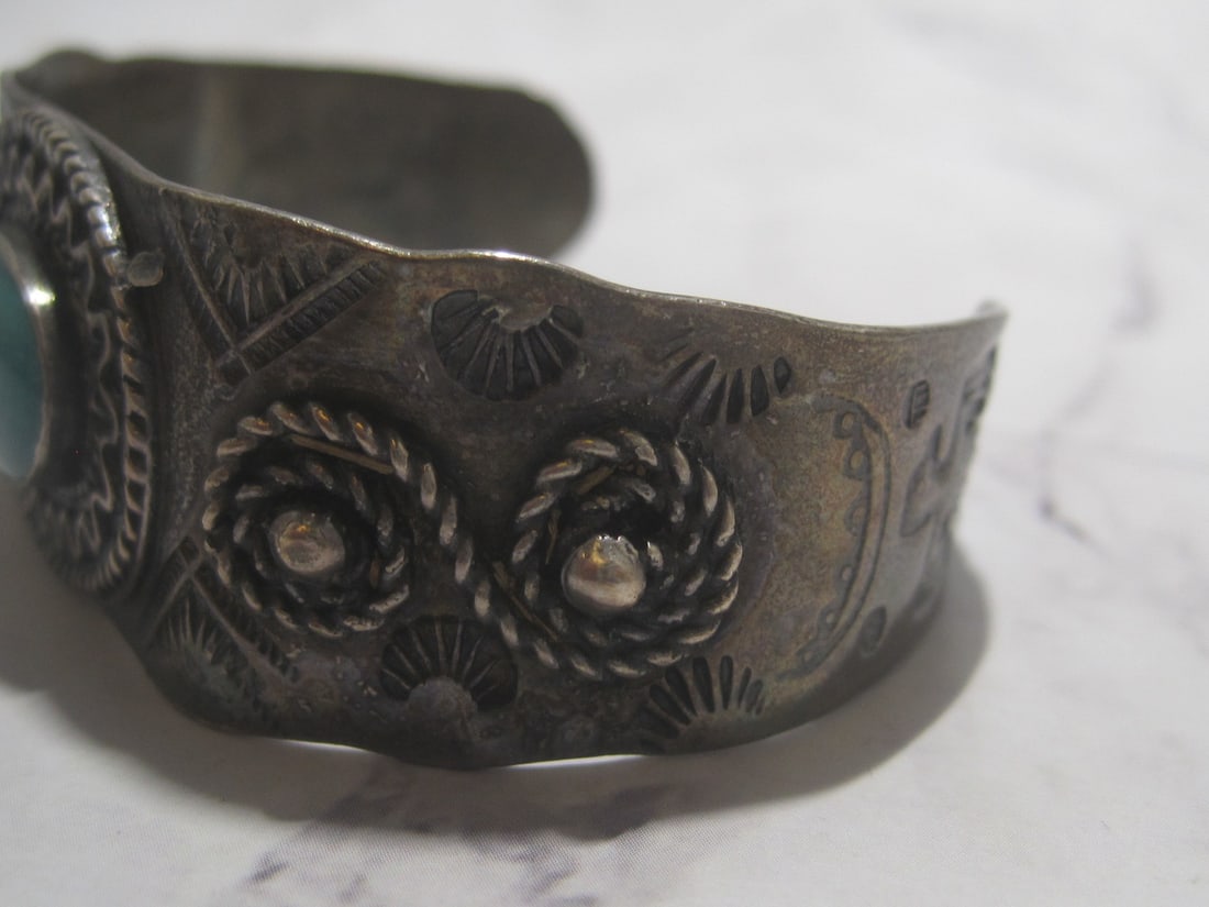 Sterling Silver Native American Cuff Bracelet with Turquoise Stone - 3