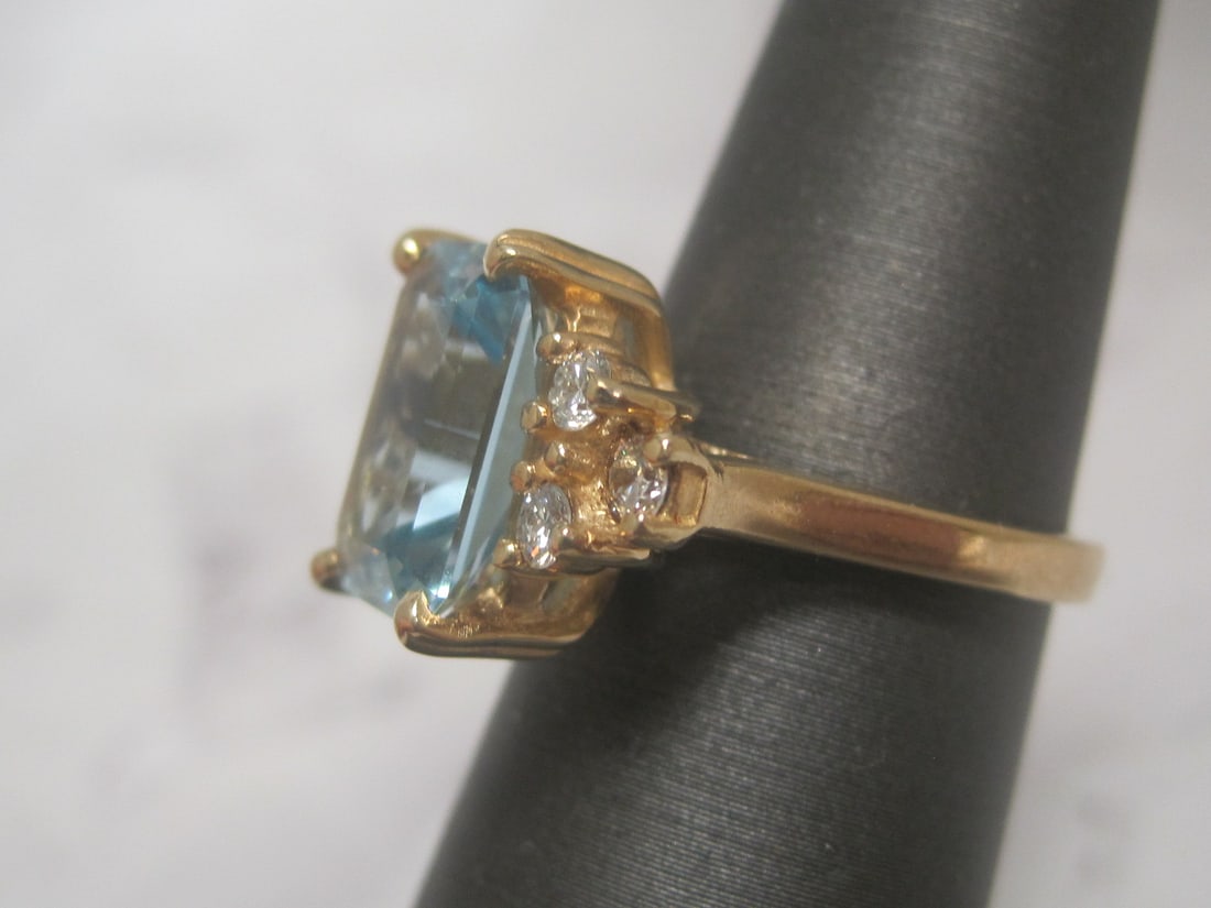 14k Gold Blue Topaz & Diamond Ring - 2