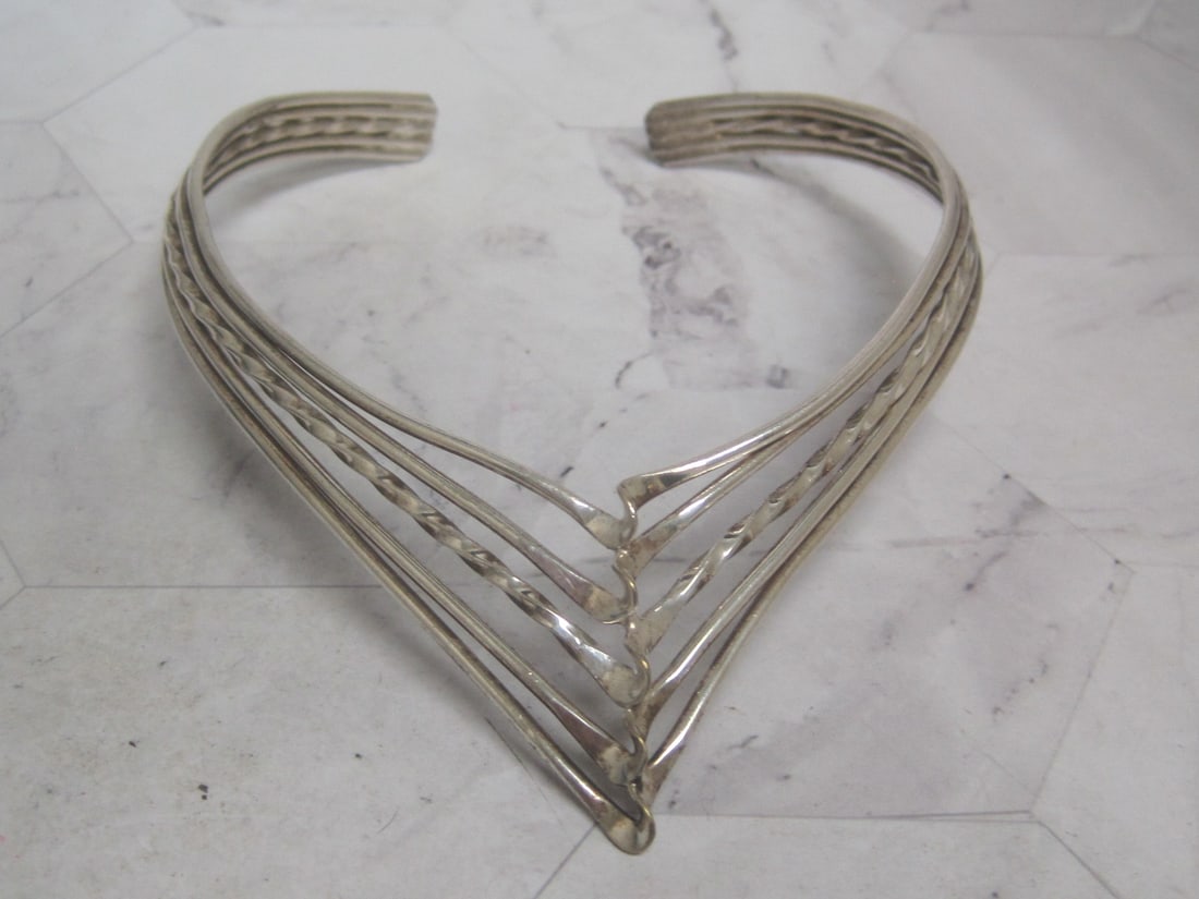 Sterling Silver V-shaped Choker Necklace (1 of 4)
