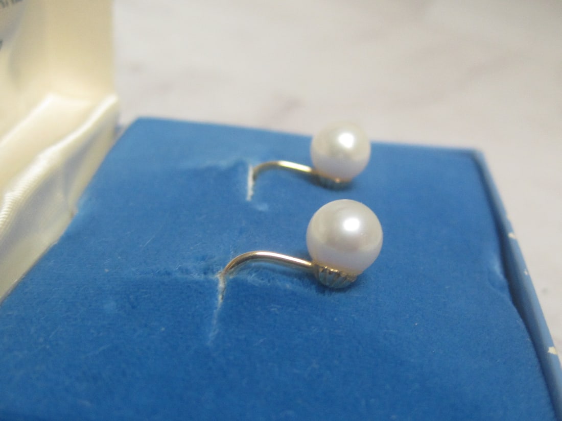 14k Gold Vintage Cultured Pearl Earrings - 3