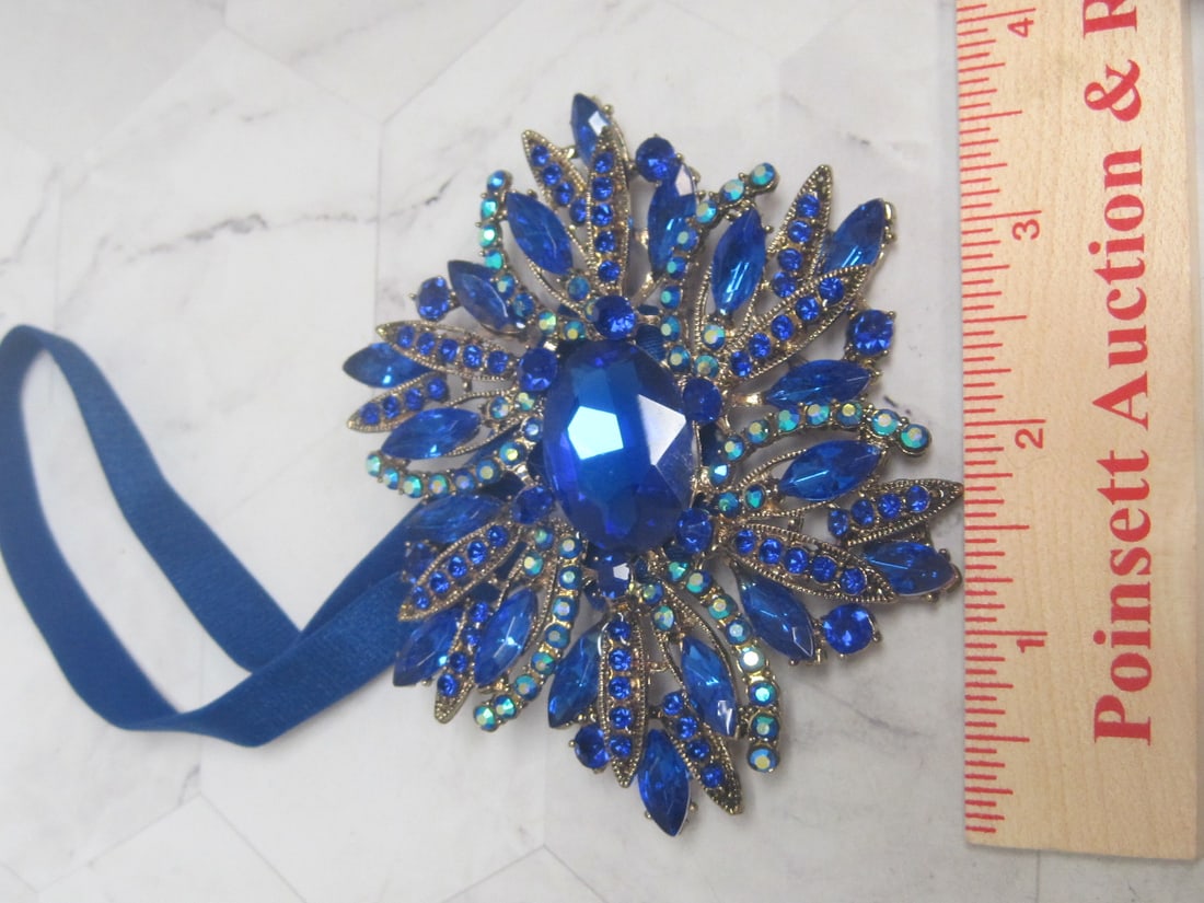 Large Jeweled Flower on Velvet Choker - 4