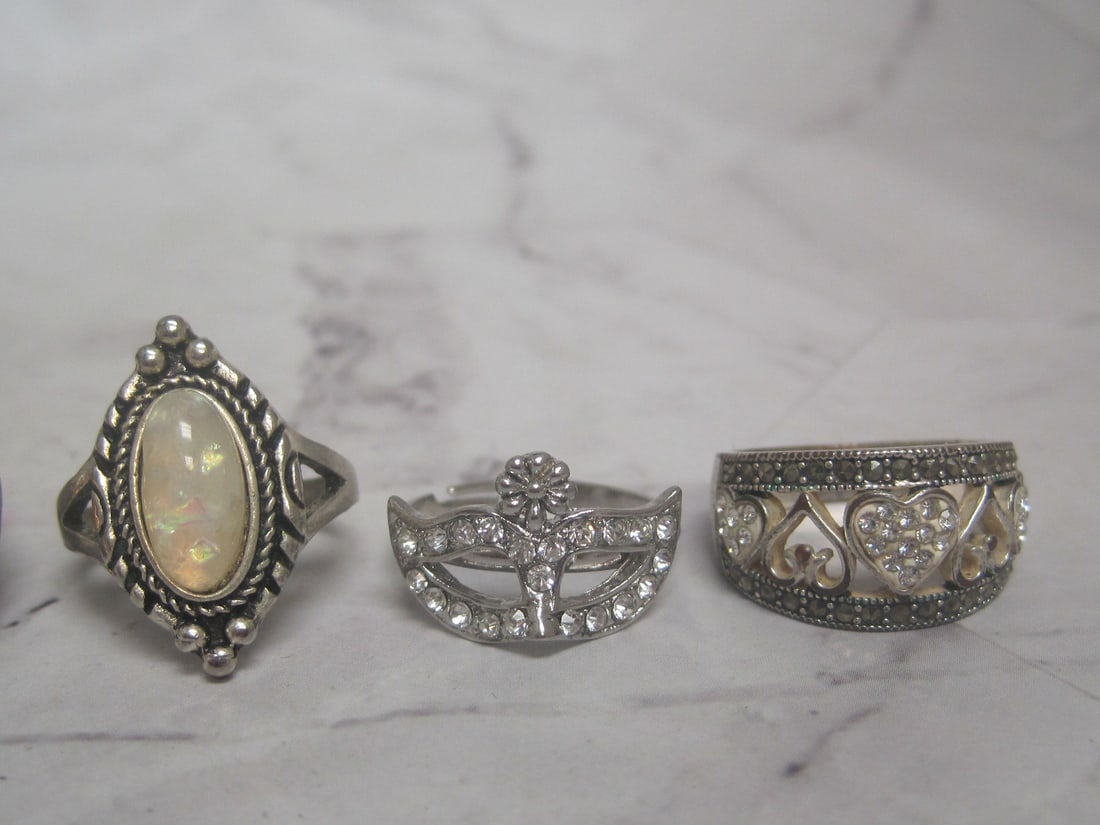 Lot of 5 Silvertone Fashion Rings - 3