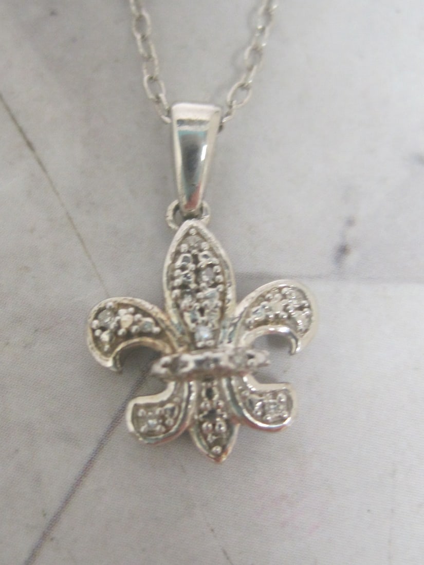 18" Sterling Silver Fleur-de-lis Necklace - 2