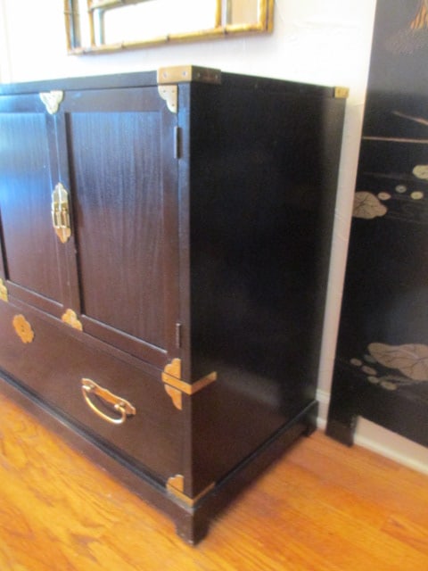 Century Furniture of Distinction Chinoiserie Style Server Chest with Brass Accents - 12